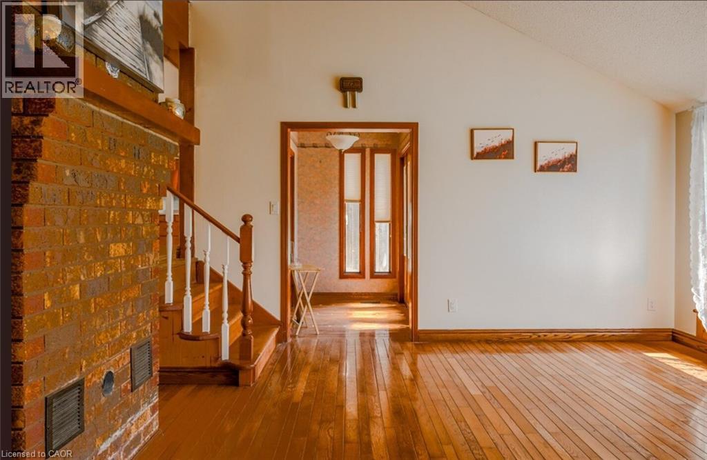 1045 Tremaine Avenue S, Listowel, Ontario  N4W 3G9 - Photo 16 - 40853965