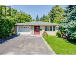 18 DOVERWOOD COURT, Toronto, Ontario