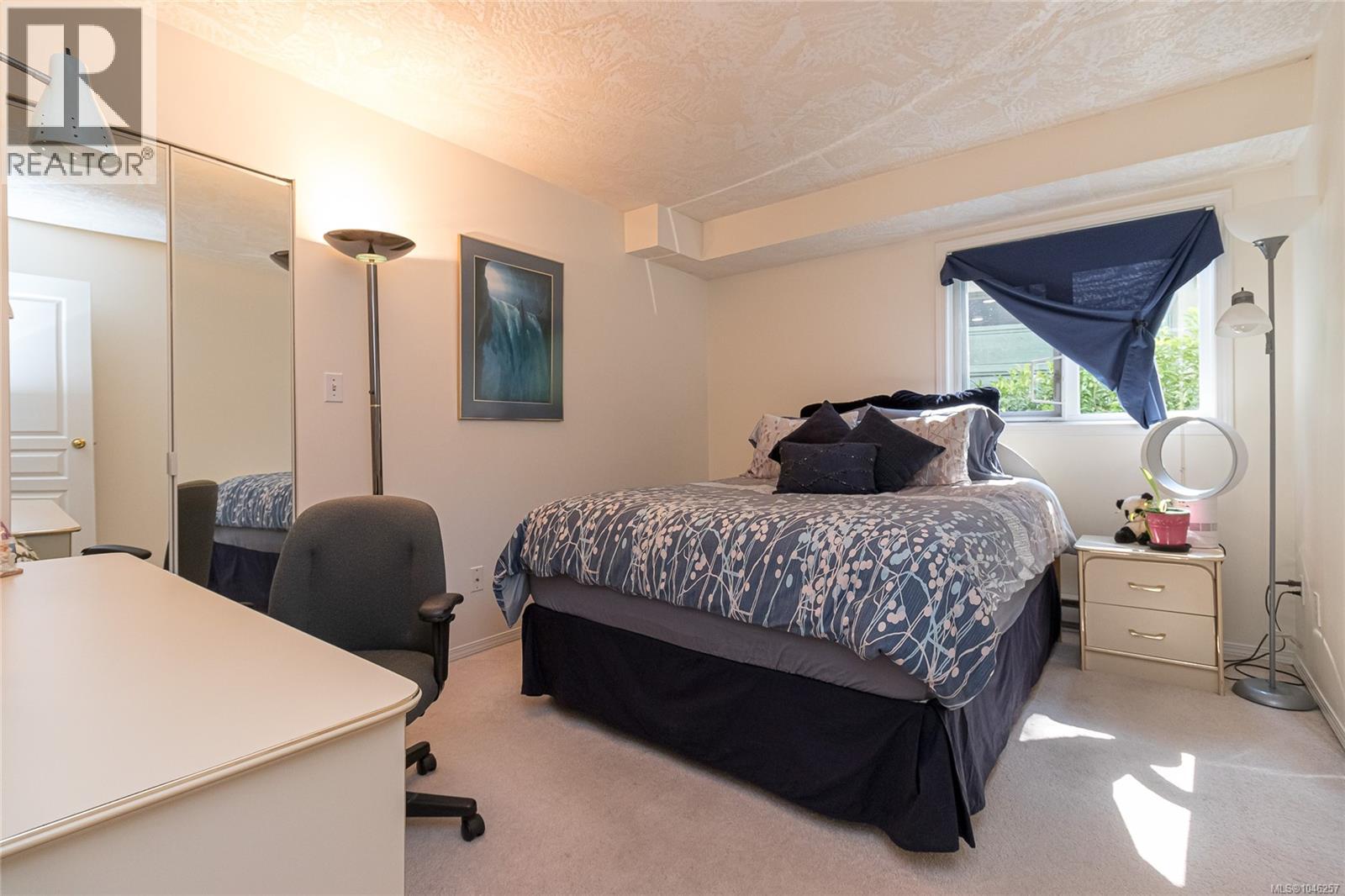 102 490 Marsett Pl, Saanich, British Columbia  V8Z 7J1 - Photo 13 - 1046257