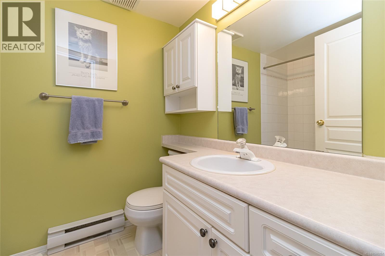 102 490 Marsett Pl, Saanich, British Columbia  V8Z 7J1 - Photo 16 - 1046257
