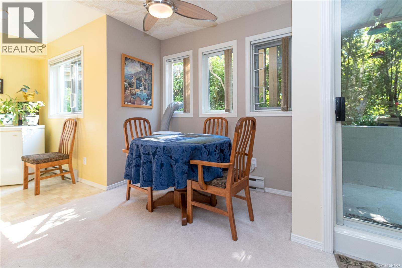 102 490 Marsett Pl, Saanich, British Columbia  V8Z 7J1 - Photo 8 - 1046257