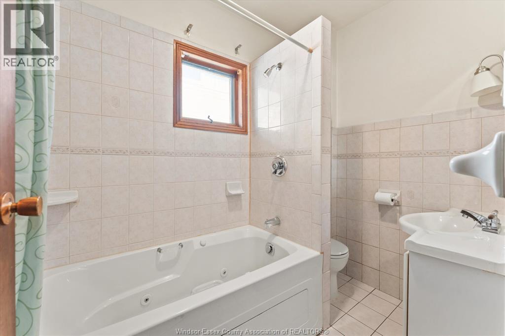 1768 Hall Avenue, Windsor, Ontario  N8W 2L4 - Photo 13 - 26019104