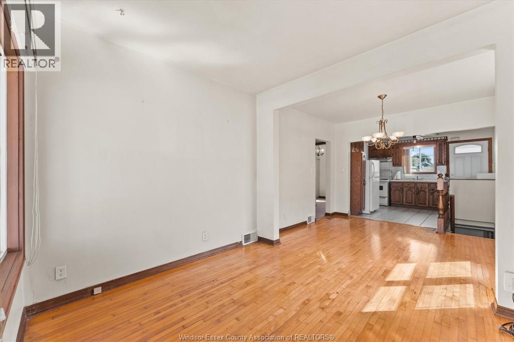 1768 Hall Avenue, Windsor, Ontario  N8W 2L4 - Photo 4 - 26019104
