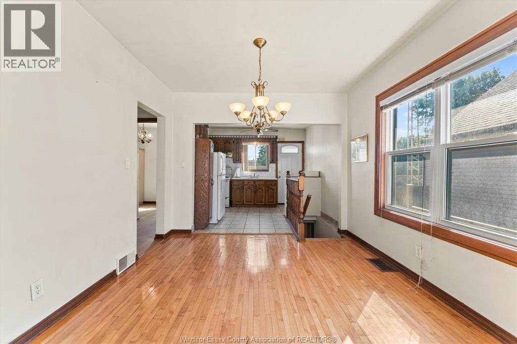 1768 Hall Avenue, Windsor, Ontario  N8W 2L4 - Photo 5 - 26019104