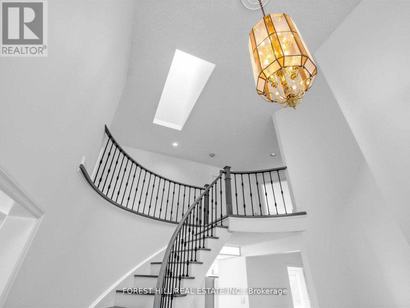 477 Cummer Avenue, Toronto, Ontario  M3A 3L2 - Photo 5 - C13134994