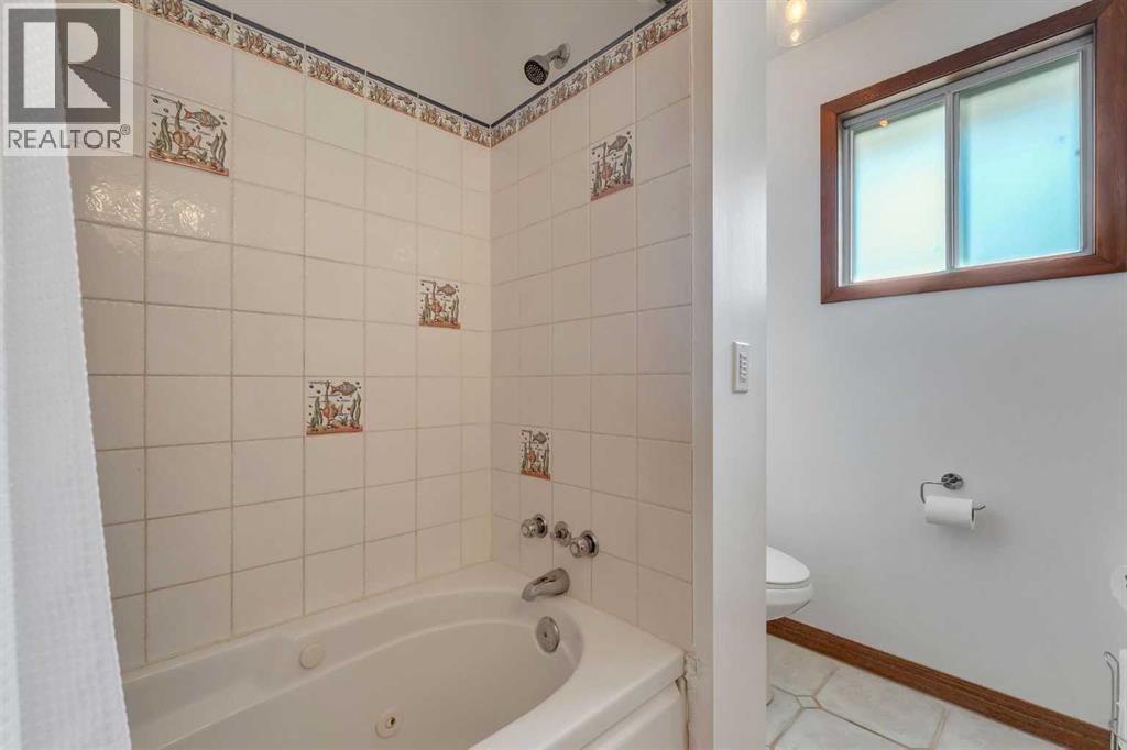 36 Mckerrell Court SE, Calgary, Alberta  T2Z 1M9 - Photo 24 - A2332785