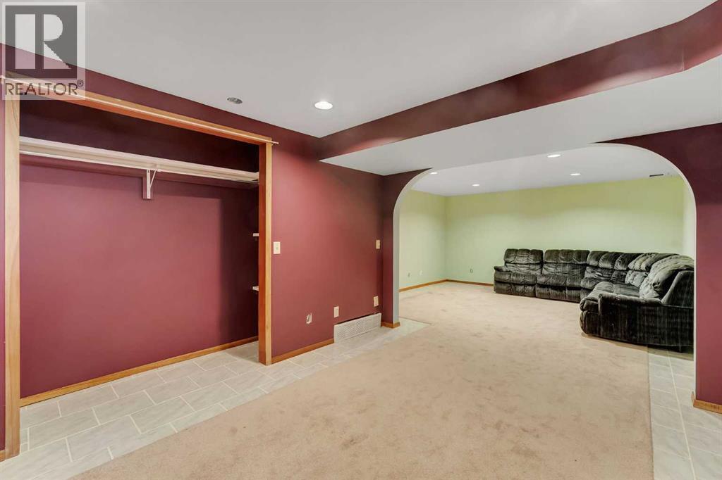 36 Mckerrell Court SE, Calgary, Alberta  T2Z 1M9 - Photo 37 - A2332785