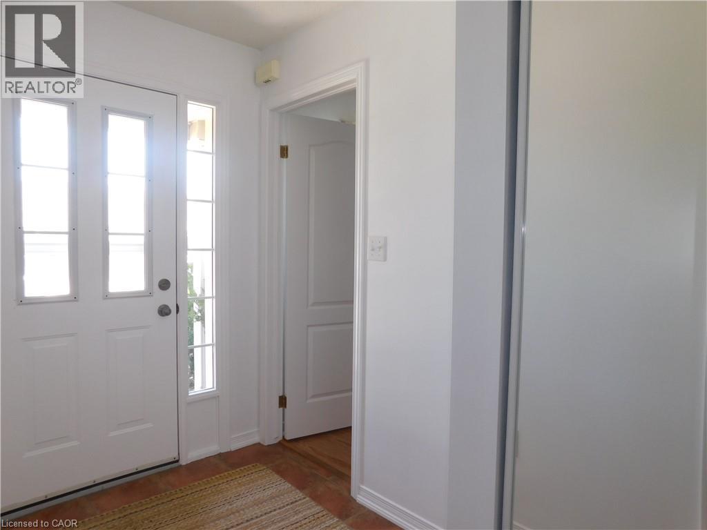24 Kenyon Crescent Unit# 15, Grimsby, Ontario  L3M 5S4 - Photo 3 - 40811394