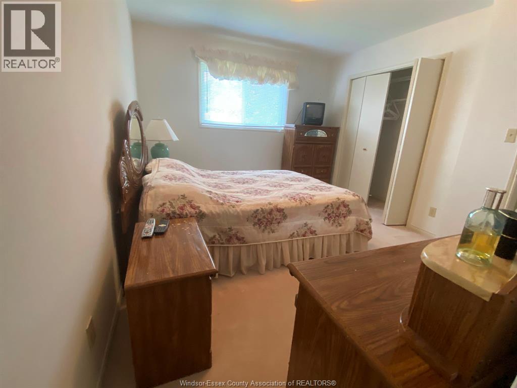 1087 Brookview Crescent, Windsor, Ontario N8W 5H3 - Photo 8 - 26019050