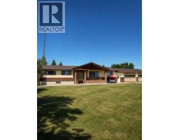 220075 54, Magrath, Alberta