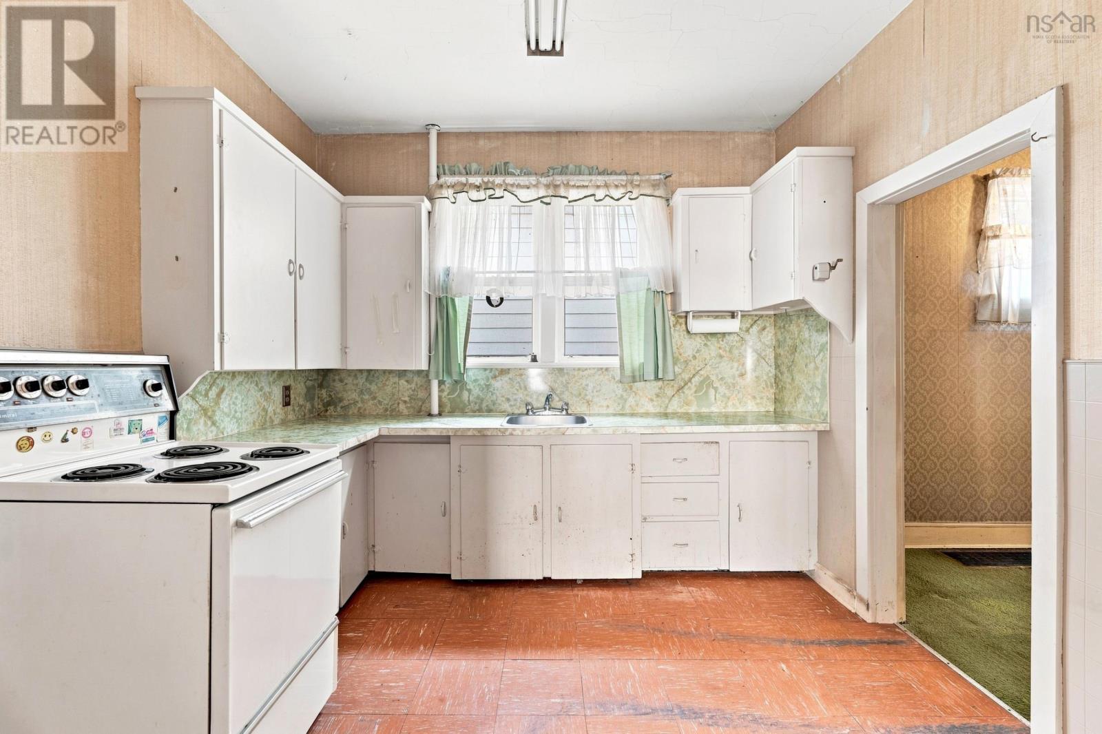 6301 Lawrence Street, Halifax, Nova Scotia  B3L 1J8 - Photo 8 - 202619776