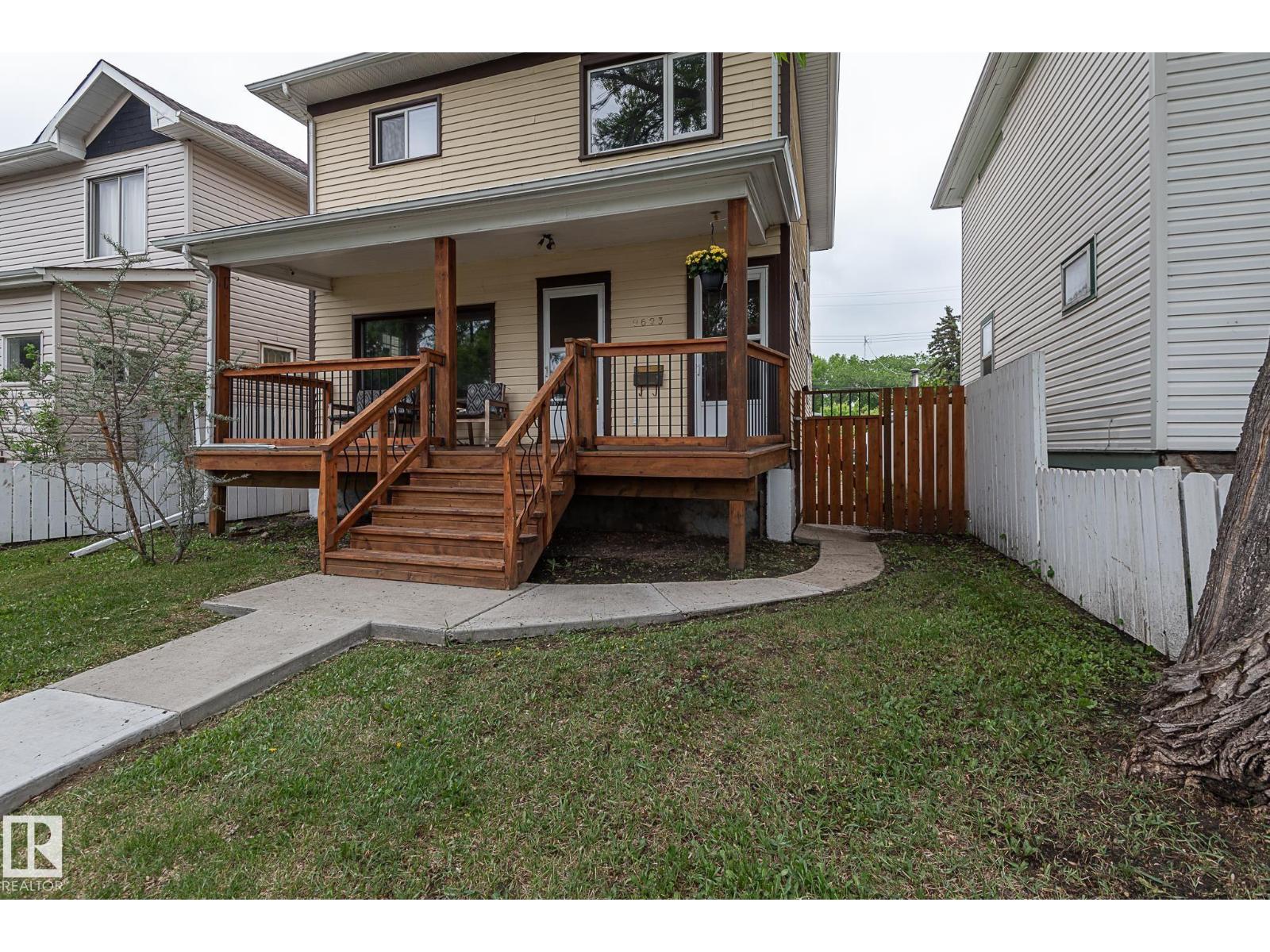 9623 110a Av NW, Edmonton, Alberta  T5H 1J8 - Photo 2 - E4502461