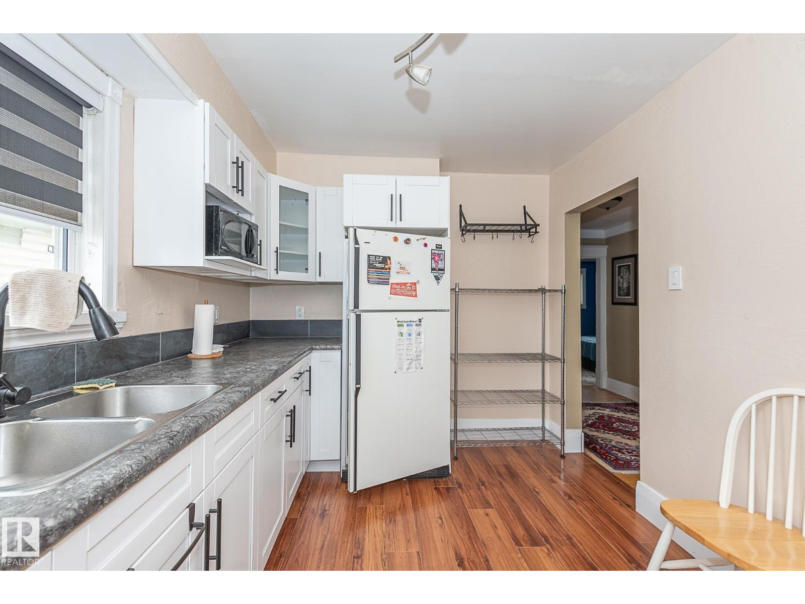 9623 110a Av NW, Edmonton, Alberta  T5H 1J8 - Photo 20 - E4502461
