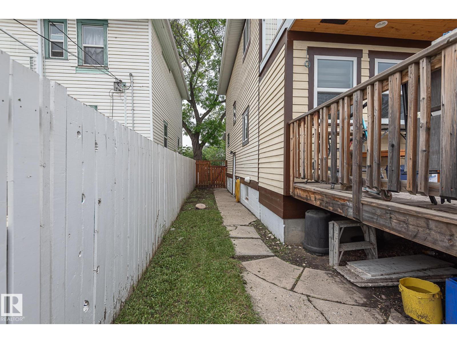 9623 110a Av NW, Edmonton, Alberta  T5H 1J8 - Photo 35 - E4502461
