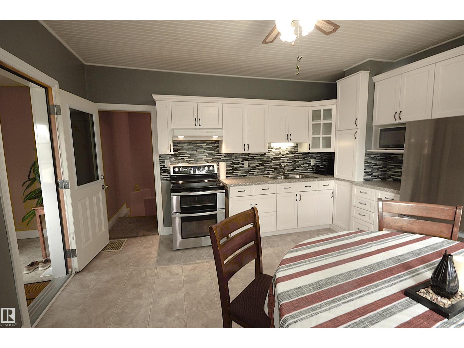 4802 50 St, Glendon, Alberta  T0A 1P0 - Photo 5 - E4502462
