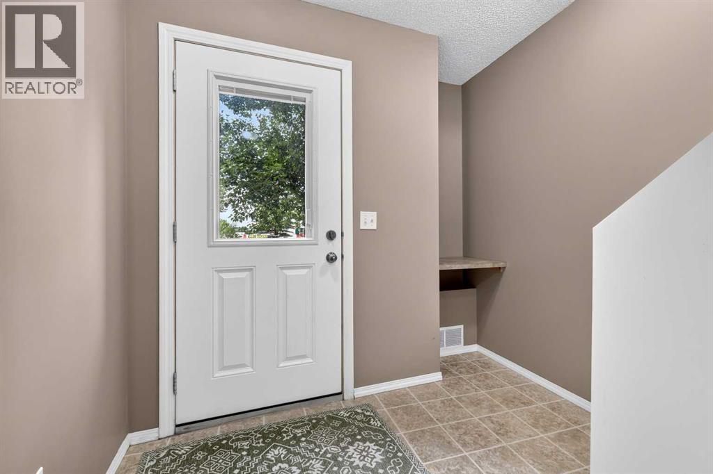 42, 7 Westland Road, Okotoks, Alberta  T1S 1Z1 - Photo 6 - A2323198