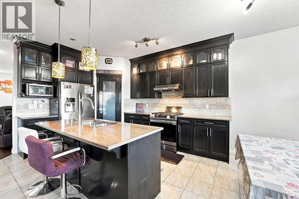 201 Saddlelake Drive NE, Calgary, Alberta  T3J 0P2 - Photo 12 - A2335156