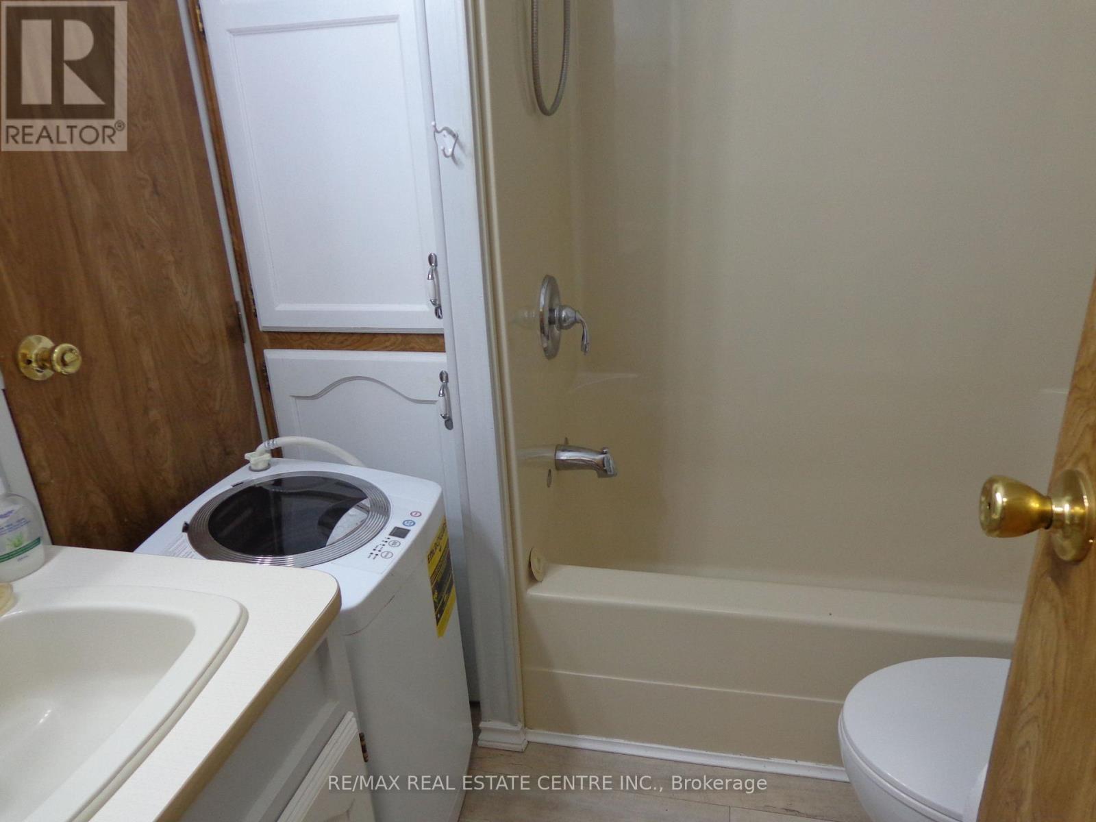 422 - 1652 Puddicombre Road, Wilmot, Ontario  N3A 2Z4 - Photo 12 - W13647098