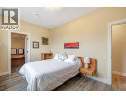 2400 Longhill Road, Kelowna, British Columbia  V1V 2G3 - Photo 49 - 10389273