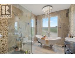 2400 Longhill Road, Kelowna, British Columbia  V1V 2G3 - Photo 40 - 10389273
