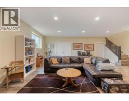2400 Longhill Road, Kelowna, British Columbia  V1V 2G3 - Photo 46 - 10389273