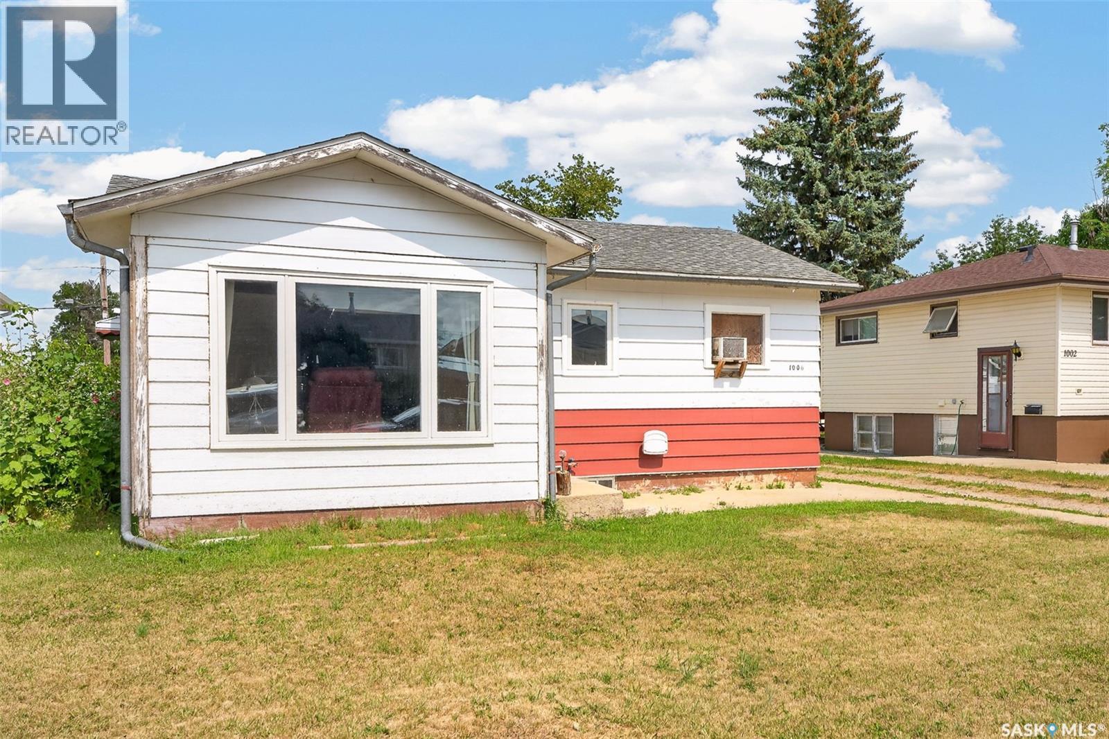1006 Warner STREET SW, Moose Jaw, Saskatchewan