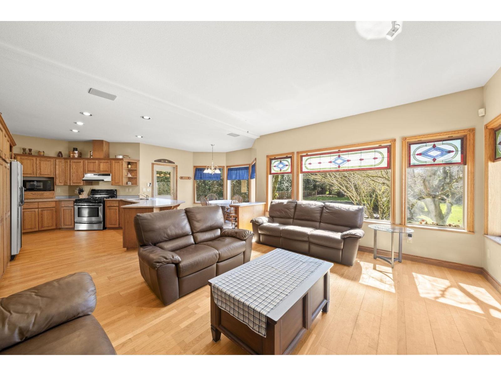 17968 68 Avenue, Surrey, British Columbia  V3S 8C3 - Photo 4 - R3153413
