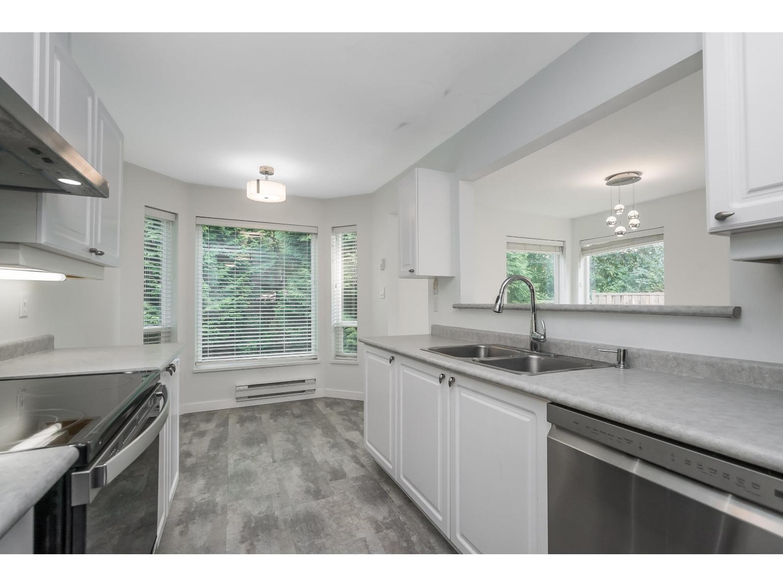 203 2855 152 Street, Surrey, British Columbia  V4P 1H2 - Photo 6 - R3153131