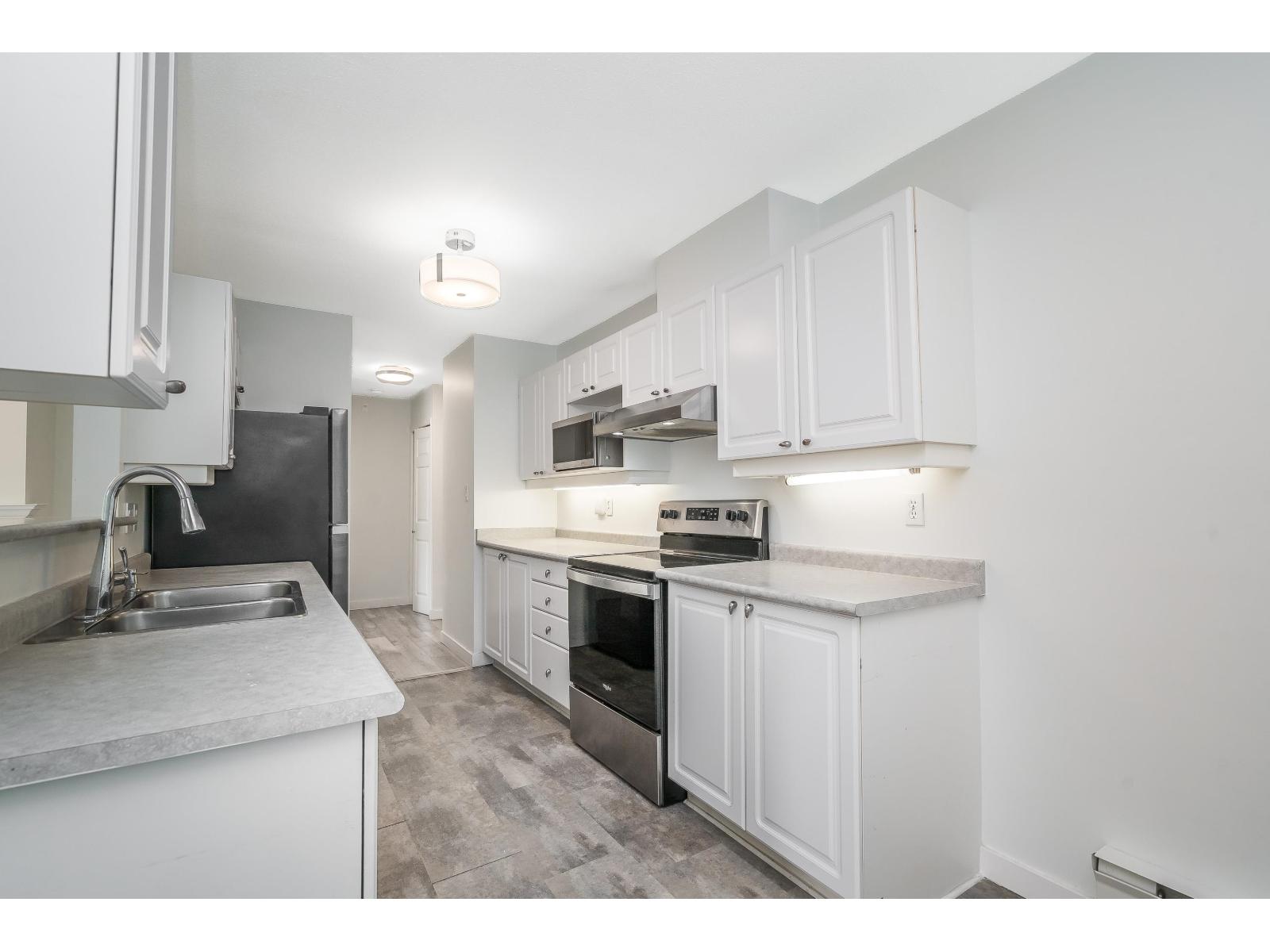 203 2855 152 Street, Surrey, British Columbia  V4P 1H2 - Photo 5 - R3153131