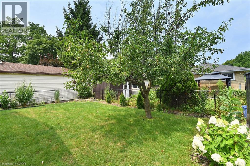 682 Mohawk Road W, Hamilton, Ontario  L9C 1X8 - Photo 7 - 40845257