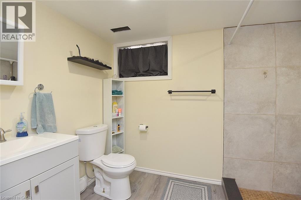 682 Mohawk Road W, Hamilton, Ontario  L9C 1X8 - Photo 34 - 40845257