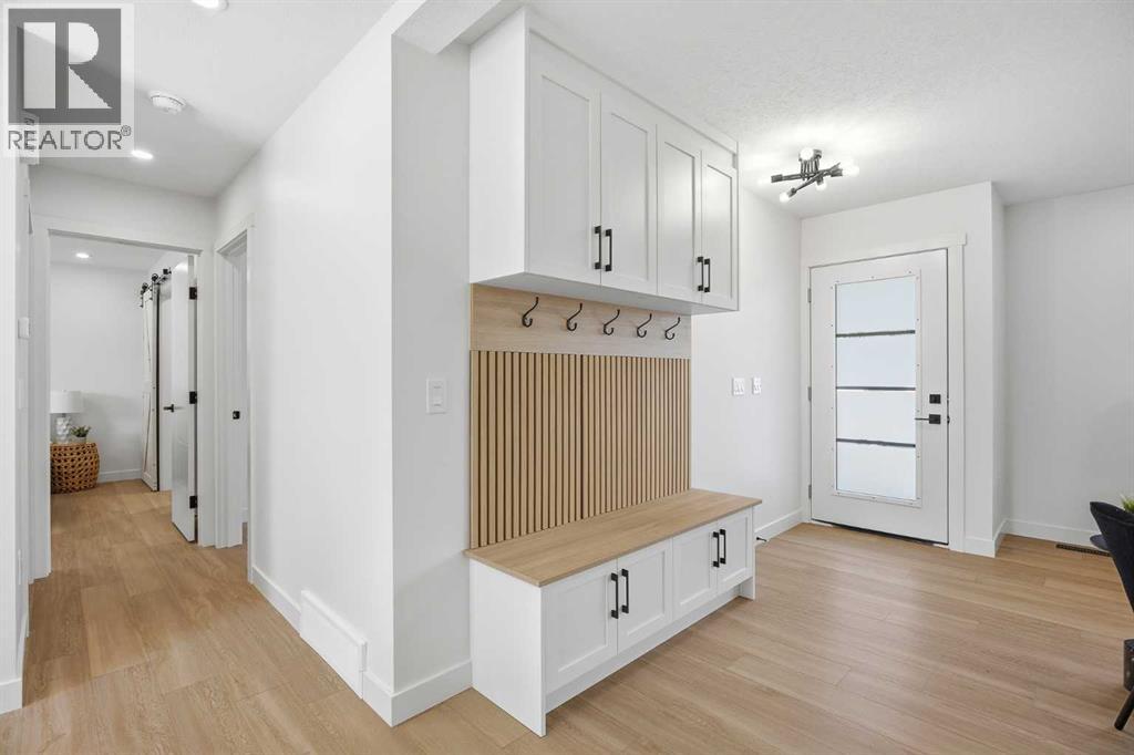 451 Arlington Drive SE, Calgary, Alberta  T2H 1S4 - Photo 5 - A2332931