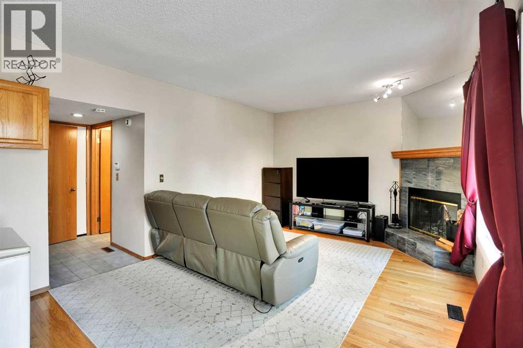16 Sun Harbour Crescent Se, Calgary, Alberta  T2X 3B1 - Photo 9 - A2334713
