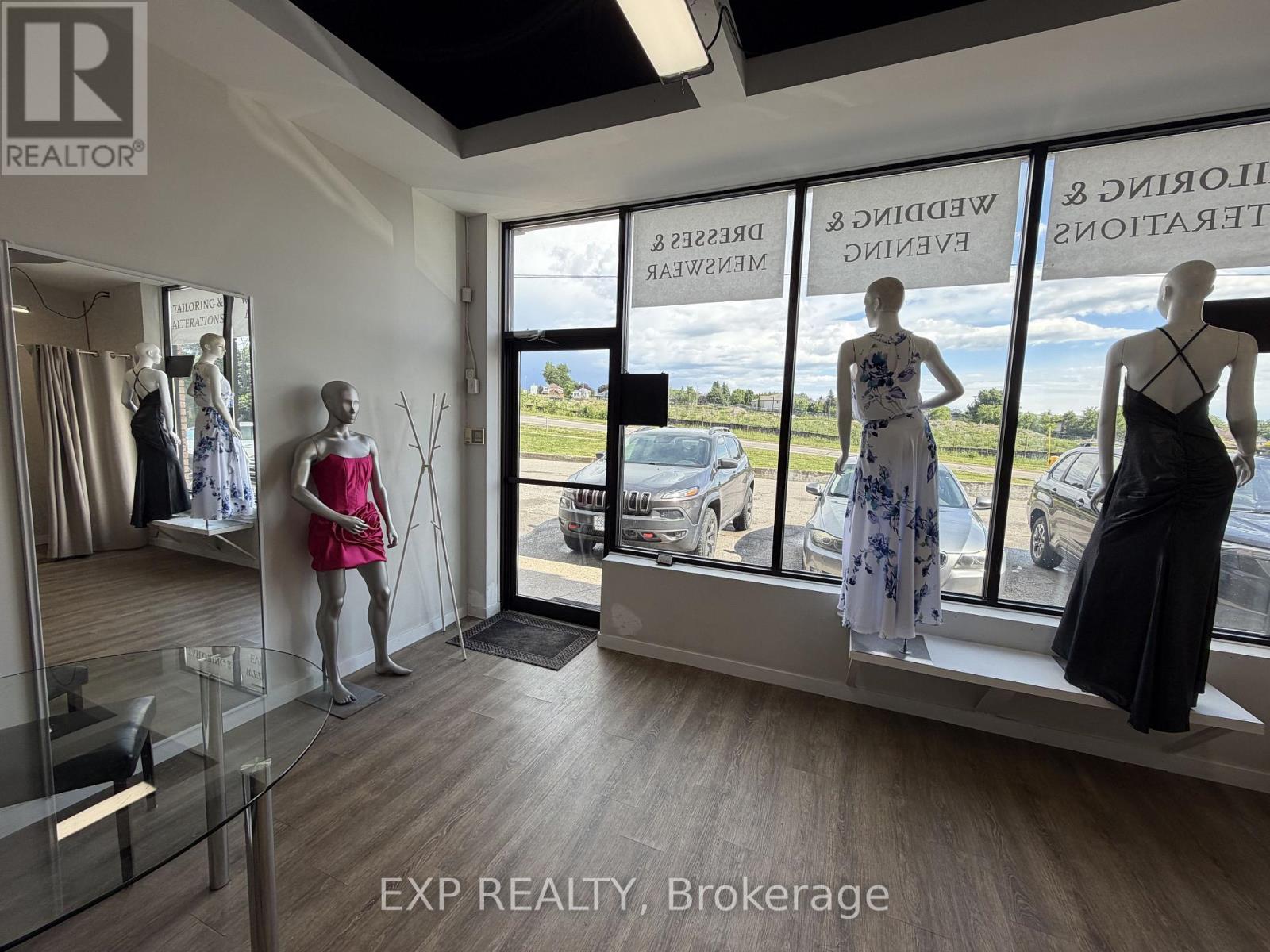 11 - 384 YONGE STREET, Barrie, Ontario
