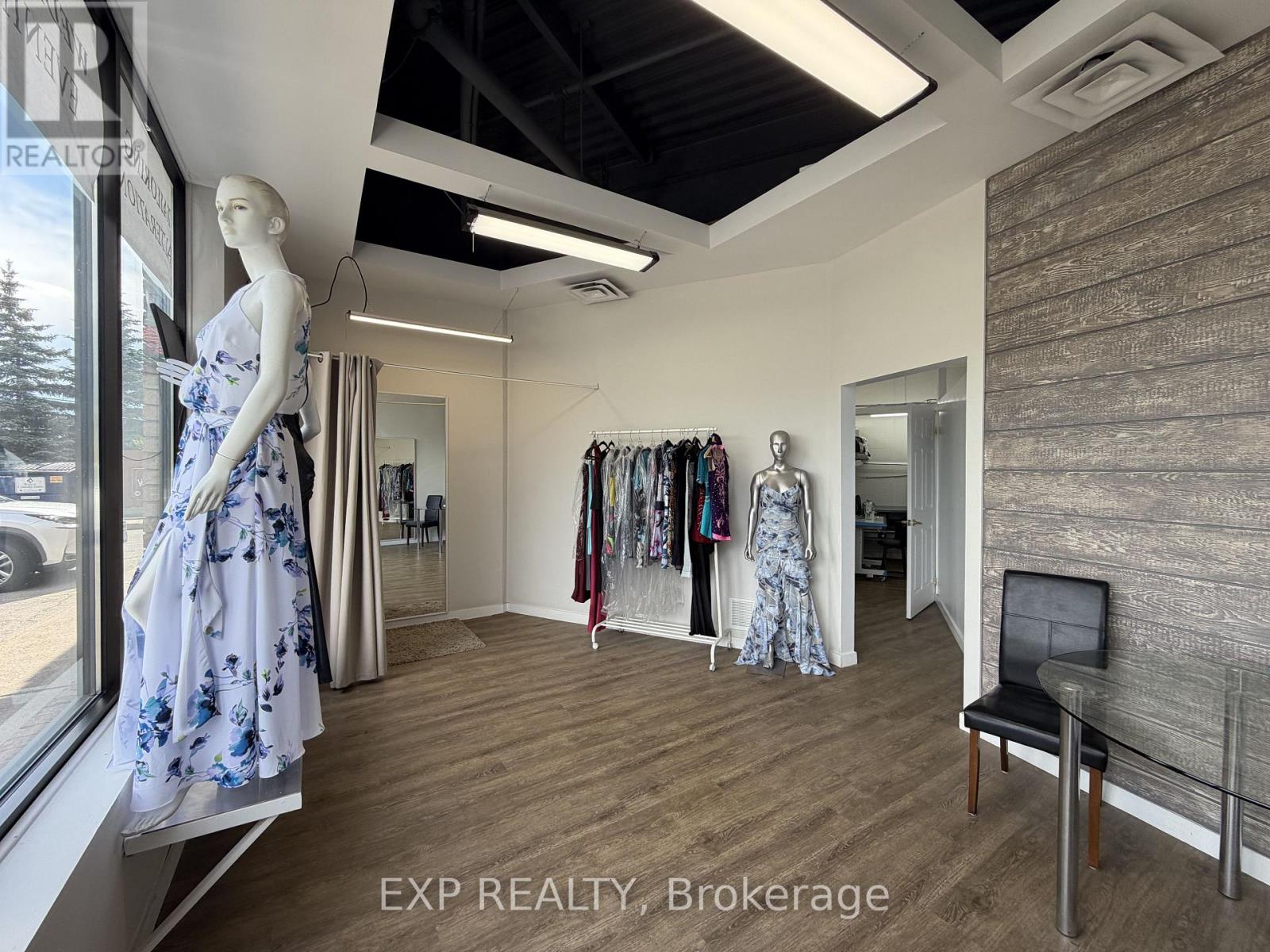 11 - 384 Yonge Street, Barrie, Ontario  L4N 4C8 - Photo 2 - S13455542