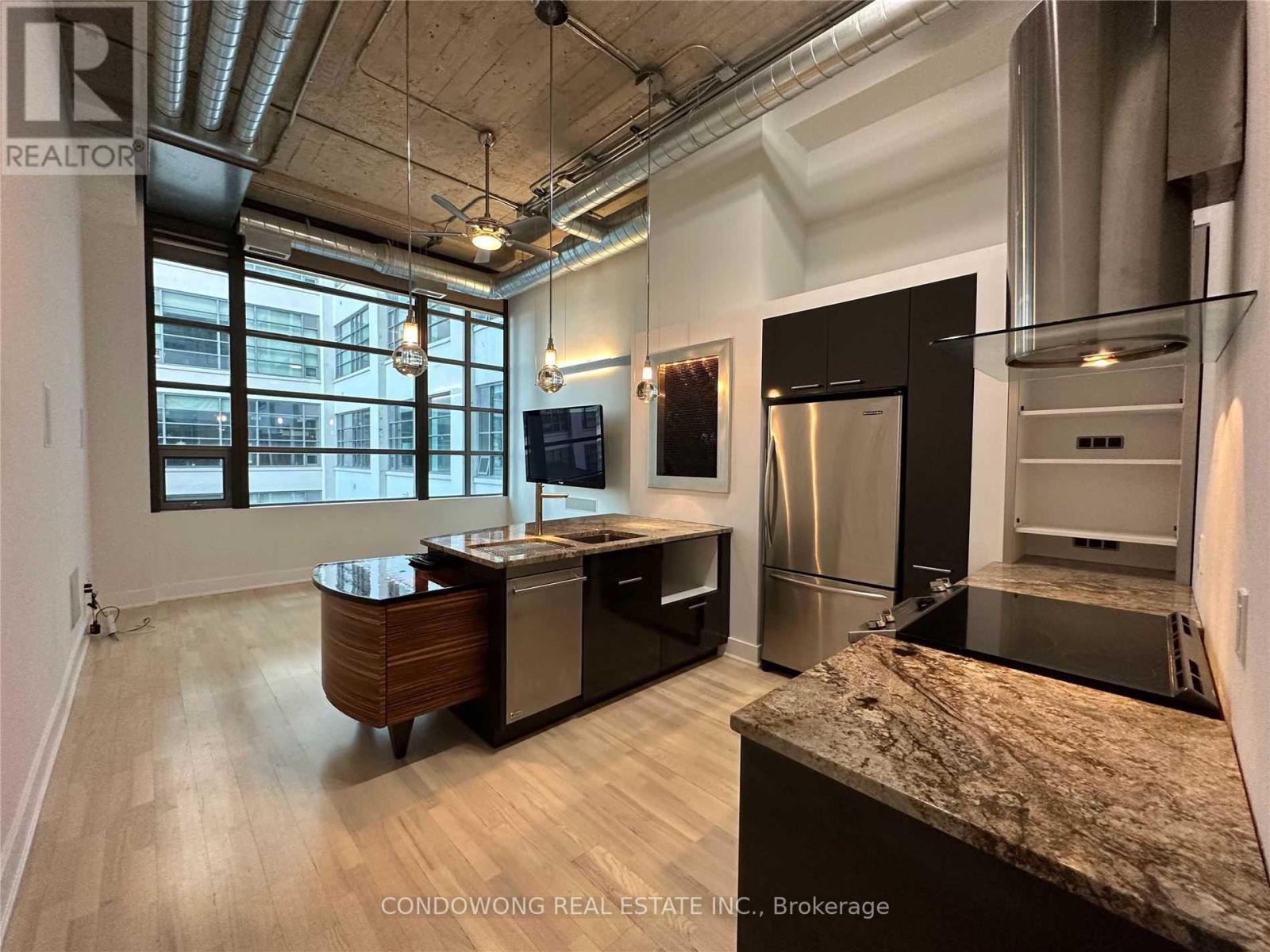 331 - 637 LAKE SHORE BOULEVARD W, Toronto, Ontario