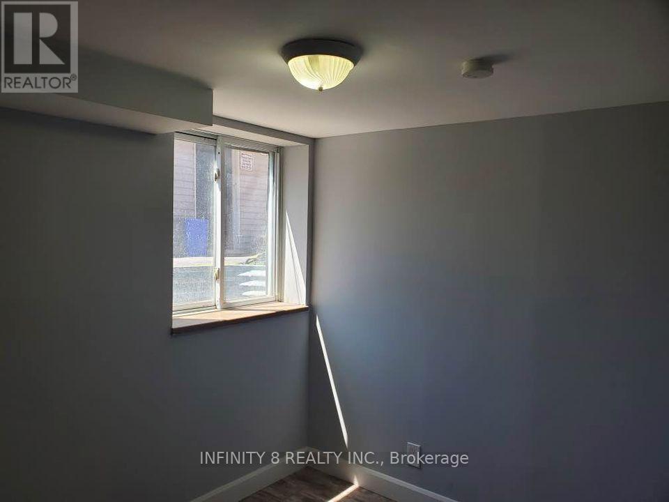 3 - 6262 Ker Street, Niagara Falls, Ontario  L2G 1X8 - Photo 7 - X13571484