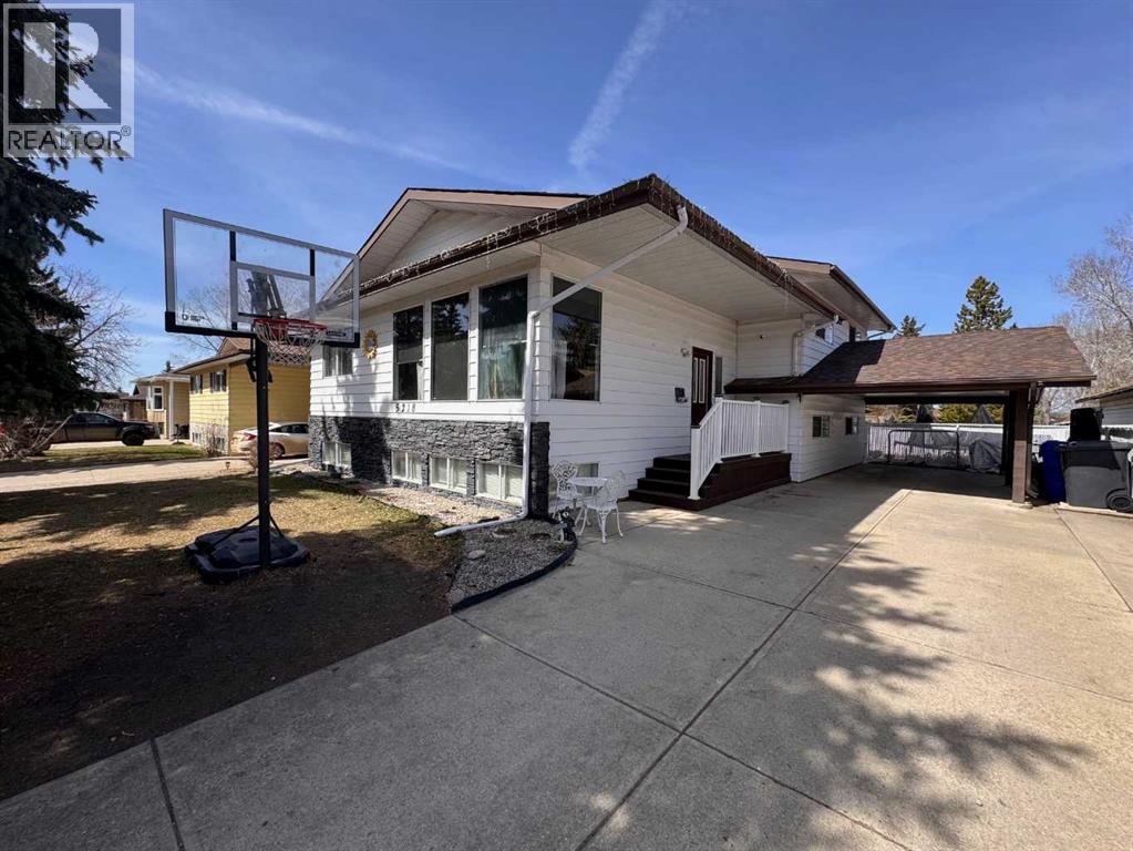 5218 Silverthorn Road, Olds, Alberta  T4H 1B1 - Photo 3 - A2301872