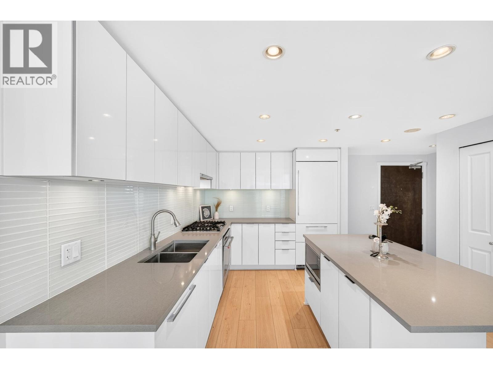 1408 6638 Dunblane Avenue, Burnaby, British Columbia  V5H 0G8 - Photo 12 - R3152005