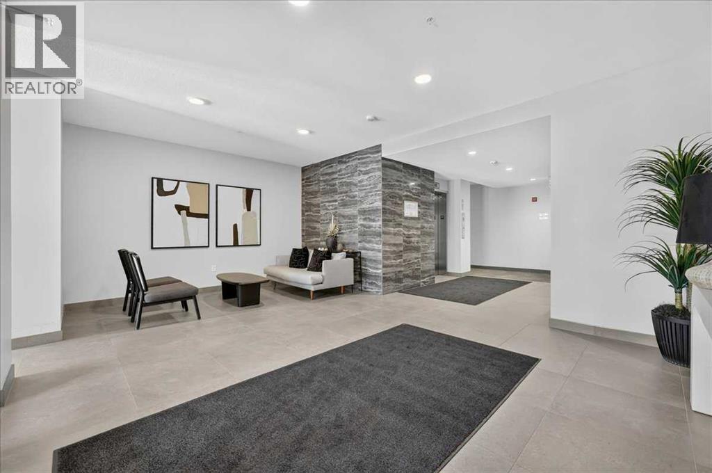 101, 200 Shawnee Square SW, Calgary, Alberta  T2Y 0T7 - Photo 7 - A2329598