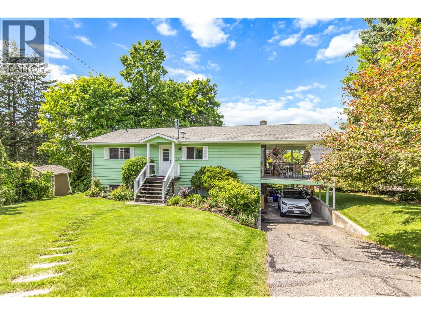 1121 15 Street SE, Salmon Arm, British Columbia