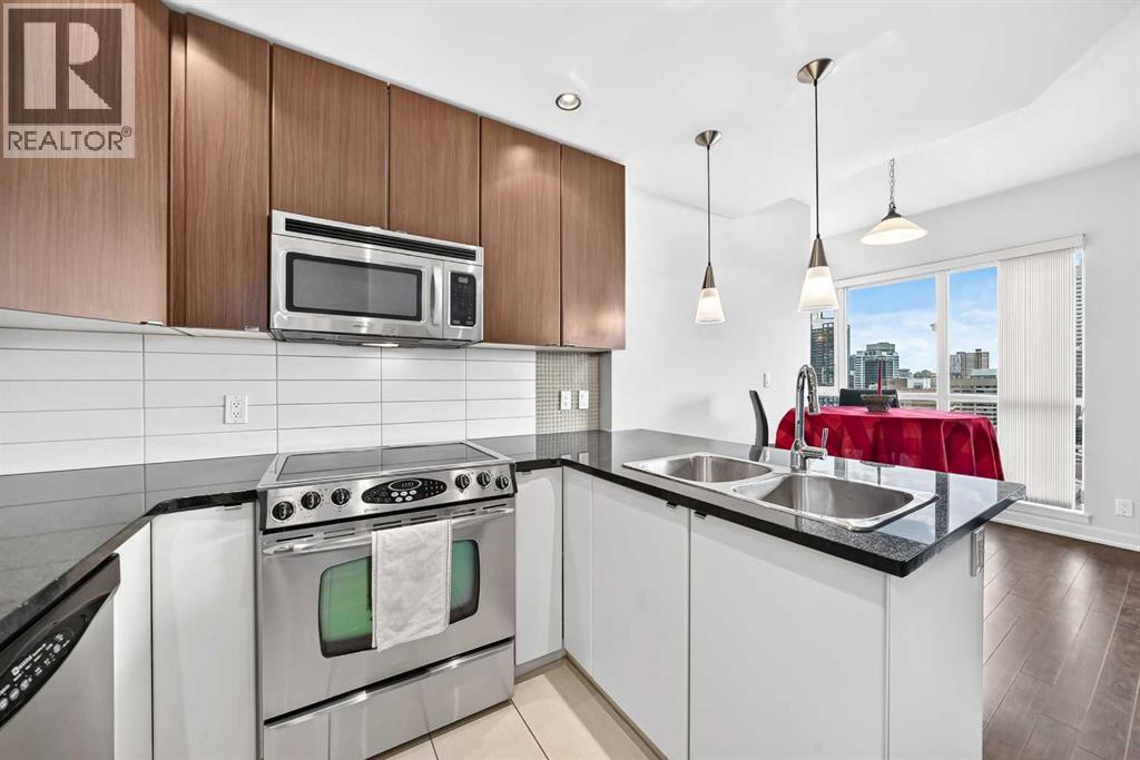 1508, 788 12 Avenue SW, Calgary, Alberta T2R 0H1 - Photo 6 - A2335009