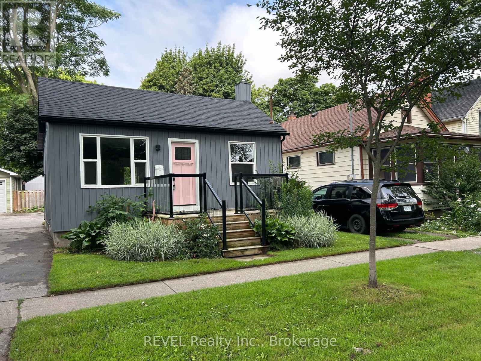 43 WILEY STREET, St. Catharines, Ontario