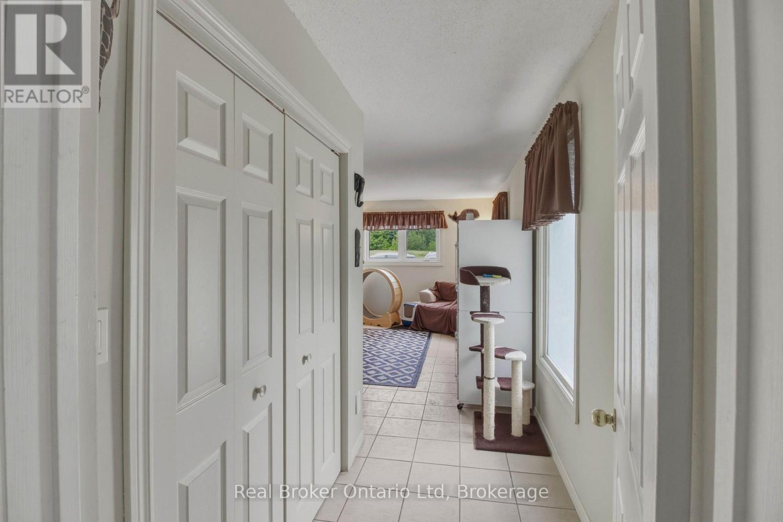 775498 10 Highway N, West Grey, Ontario  N0C 1H0 - Photo 13 - X13644294