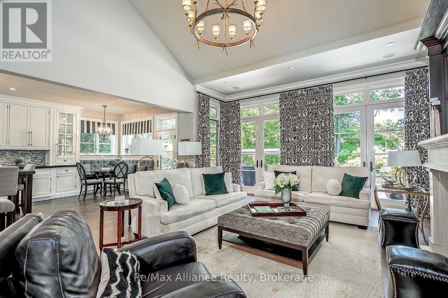 379 River Side Drive, Oakville, Ontario  L6K 3N6 - Photo 14 - W13647310