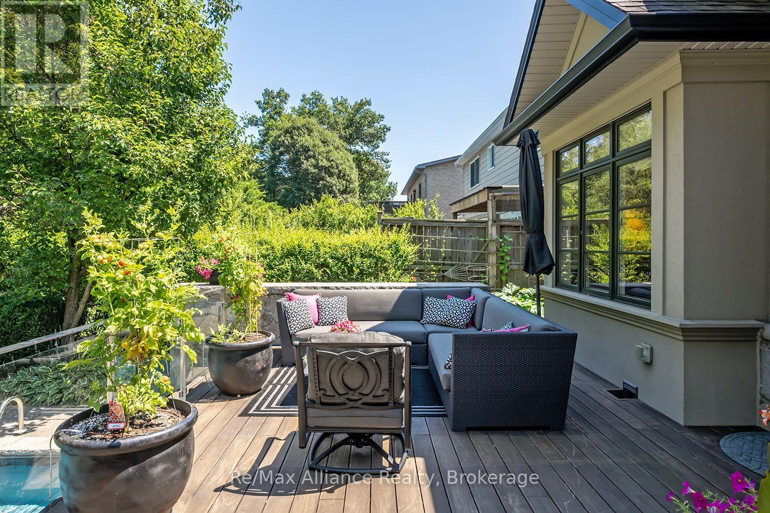379 River Side Drive, Oakville, Ontario  L6K 3N6 - Photo 40 - W13647310