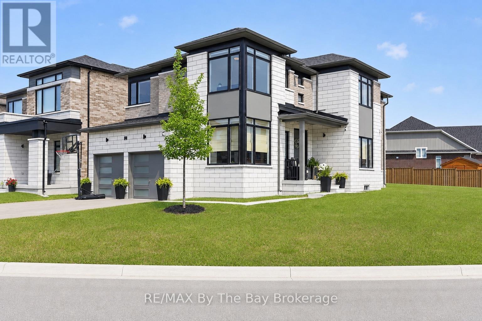 171 ROSANNE CIRCLE, Wasaga Beach, Ontario
