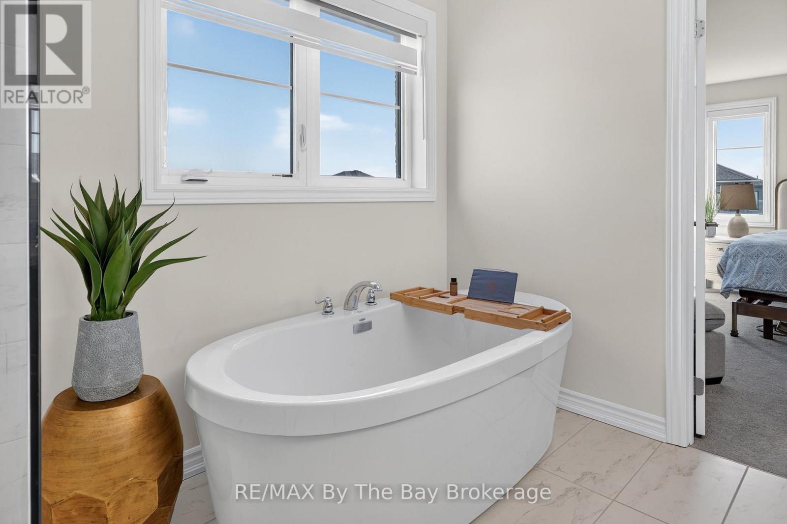171 Rosanne Circle, Wasaga Beach, Ontario  L9Z 0N1 - Photo 27 - S13647244