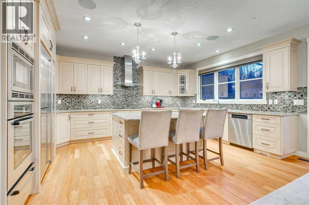 215 Patton Court SW, Calgary, Alberta  T2V 5G4 - Photo 21 - A2333869
