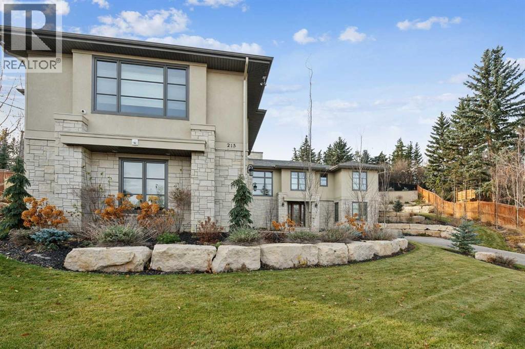 215 Patton Court SW, Calgary, Alberta  T2V 5G4 - Photo 3 - A2333869